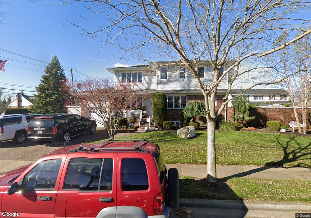 71 Spruce Ave, Bethpage, NY 11714 - photo 1