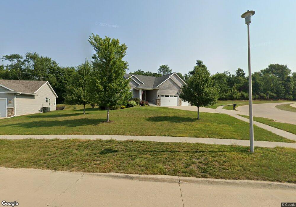 6010 Forest Meadow Ct NE, Cedar Rapids, IA 52411 - photo 1