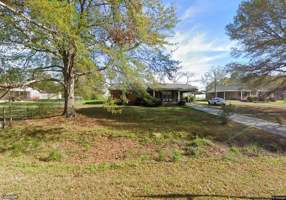 162 Pinoak Cir, Fitzgerald, GA 31750 - photo 1