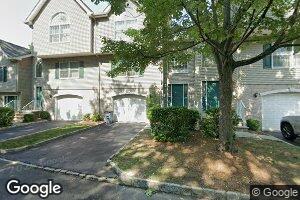 92 Elm St, Allendale, NJ 07401