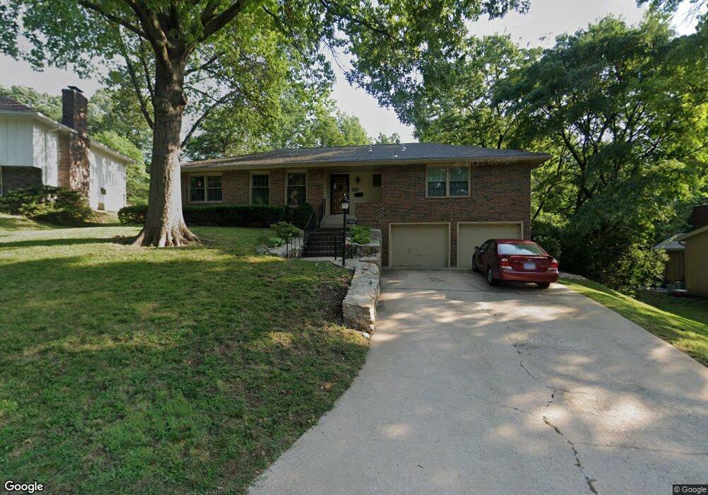 10102 W 65th St, Shawnee, KS 66203 - photo 1