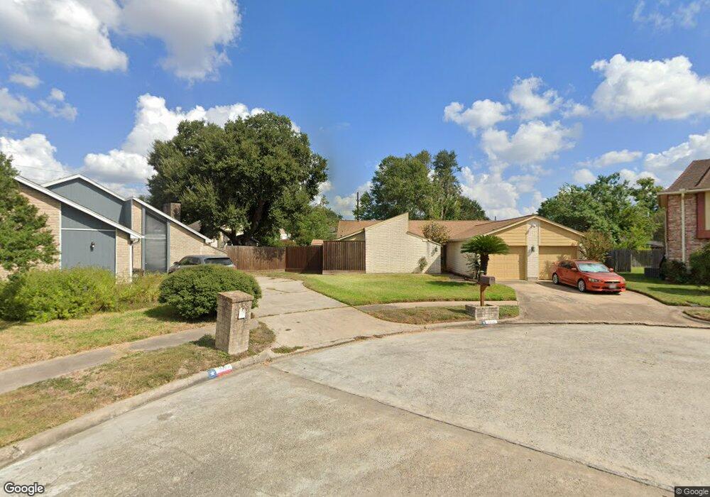 8618 Chestnut Forest Dr, Houston, TX 77088 - photo 1