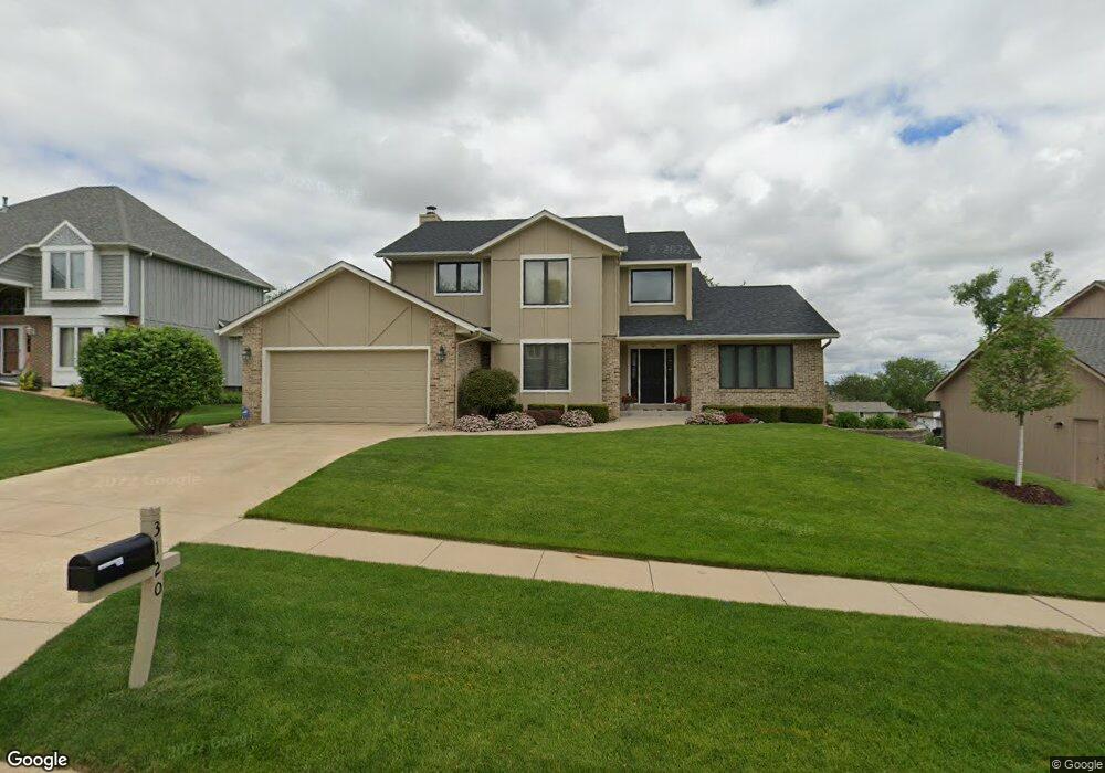 3120 Falcon Dr NE, Cedar Rapids, IA 52402 - photo 1