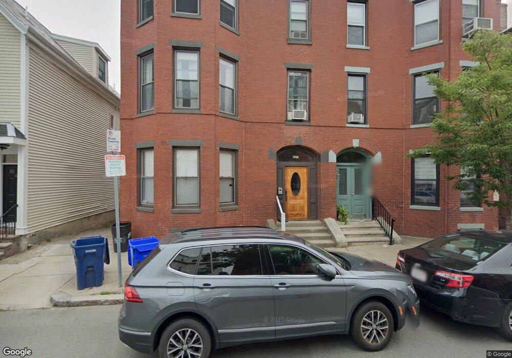 557 E 6th St unit 3, Boston, MA 02127 - photo 1