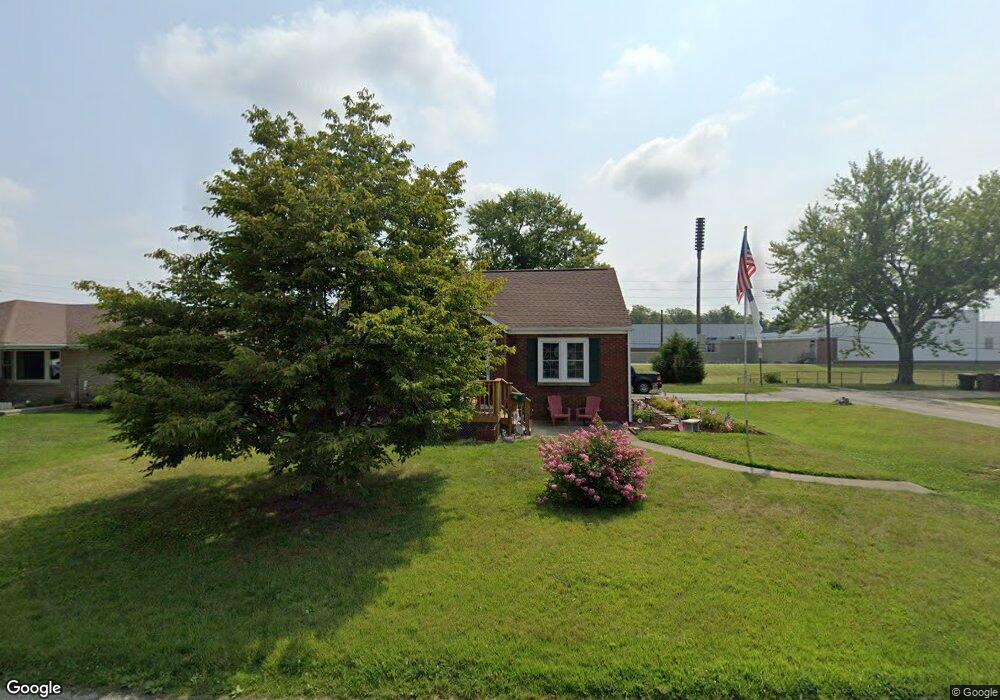 281 Coovert St, Columbus, IN 47201 - photo 1