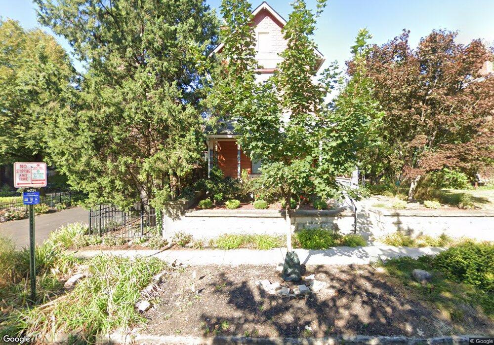 1007 Hunter Ave, Columbus, OH 43201 - photo 1