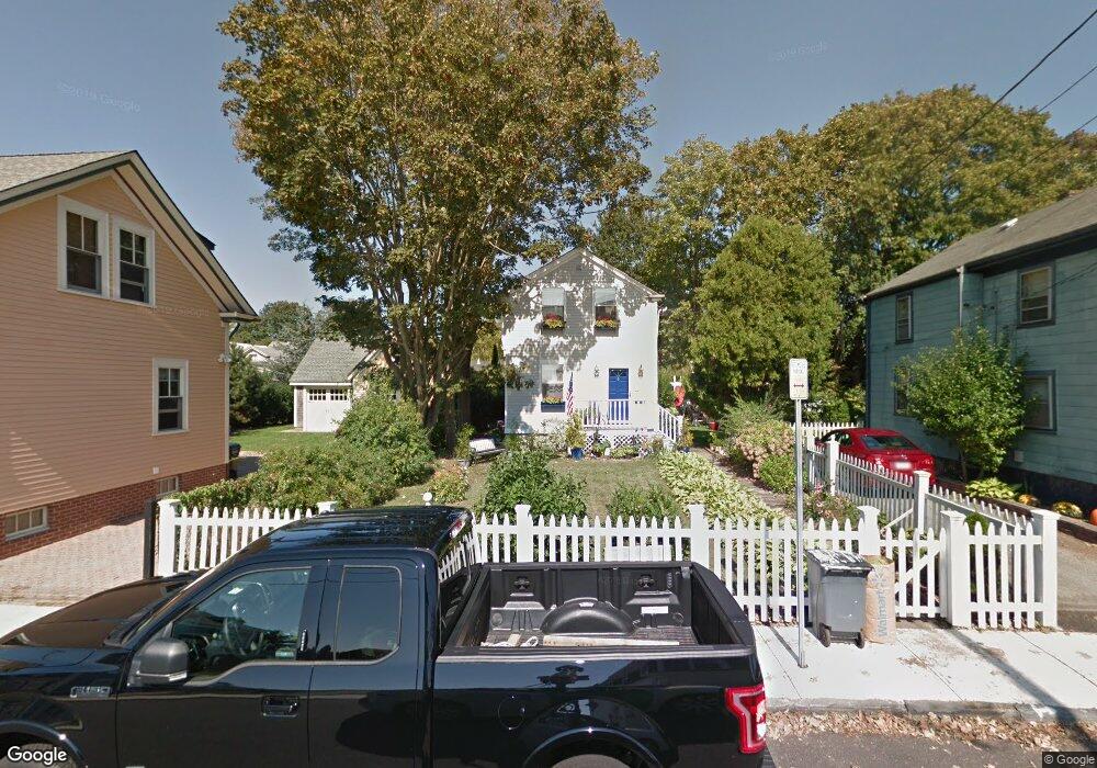 19 Elm St, Newport, RI 02840 - photo 1