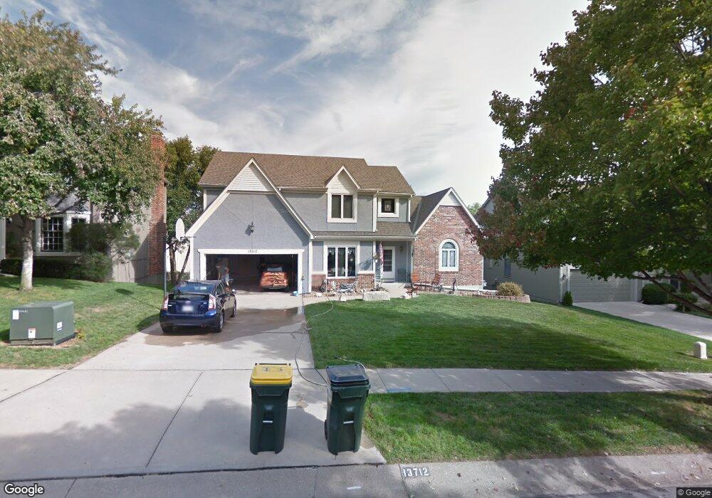 13712 W 76th Cir, Shawnee, KS 66216 - photo 1