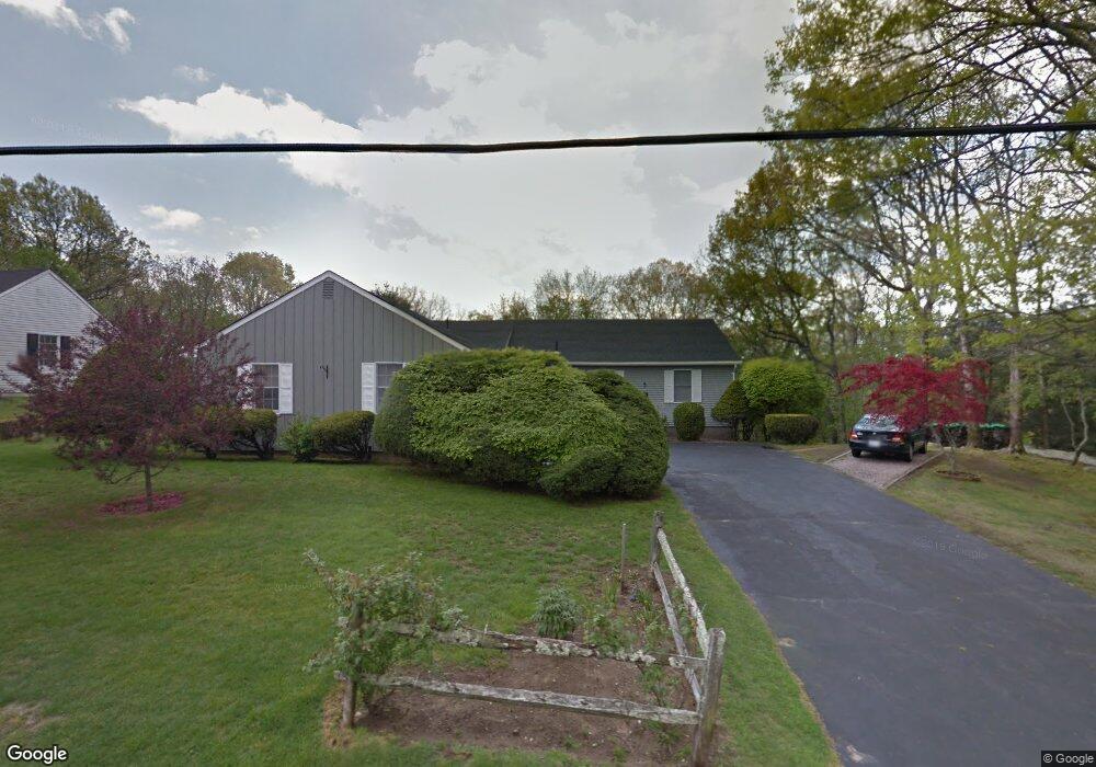 47 Sherwood Dr, Westerly, RI 02891 - photo 1