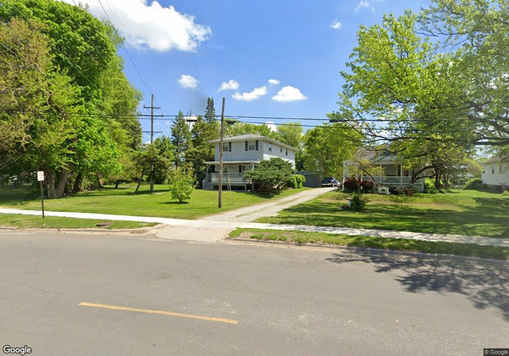 1000 Wyatt Ave, Lincoln, IL 62656 - photo 1