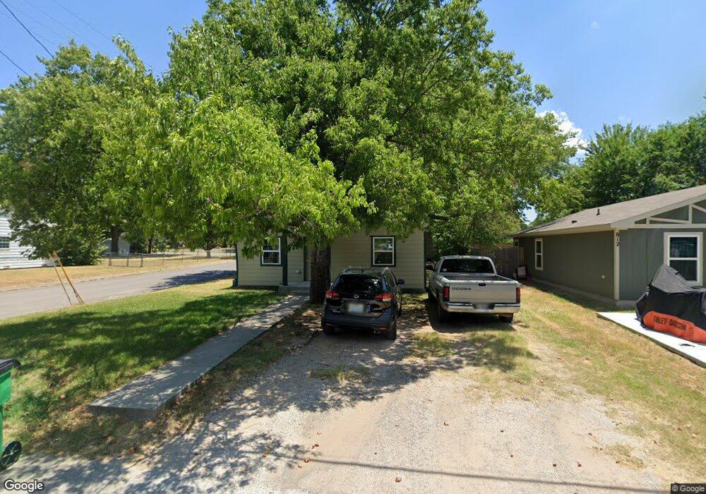 816 Gladney St, Gainesville, TX 76240 - photo 1