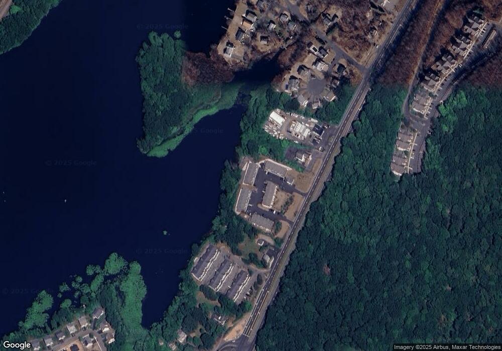 21 Edgewater Cir, Berlin, CT 06037 - photo 1