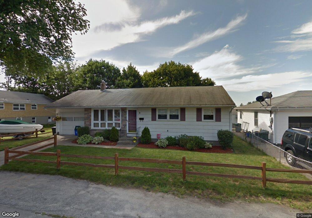 16 Winsor St, Cumberland, RI 02864 - photo 1