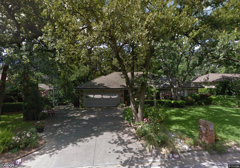 516 Stonehenge Dr, Hurst, TX 76054 - photo 1