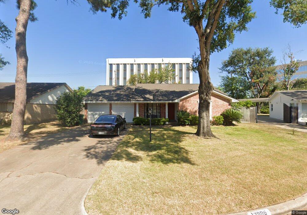 13806 Britoak Ln, Houston, TX 77079 - photo 1