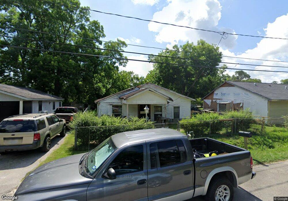 7410 Charlie St, Houston, TX 77088 - photo 1