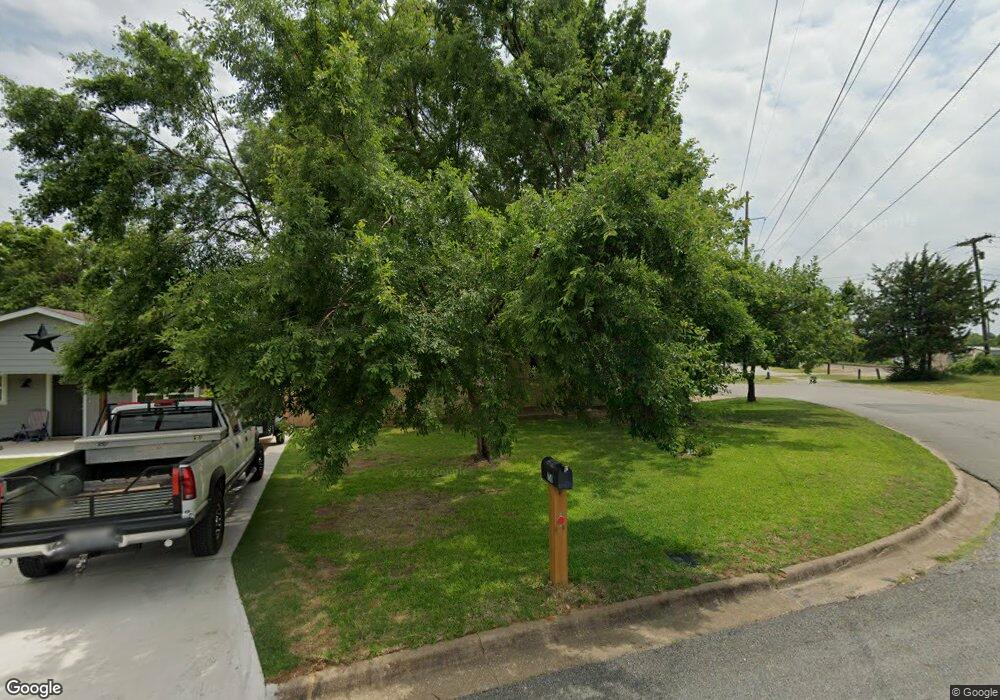 750 W Bullock St, Denison, TX 75020 - photo 1