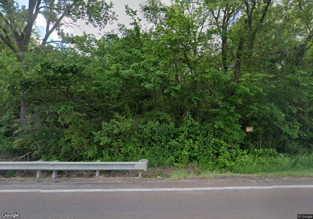 4703 SW 53rd St, Topeka, KS 66610 - photo 1