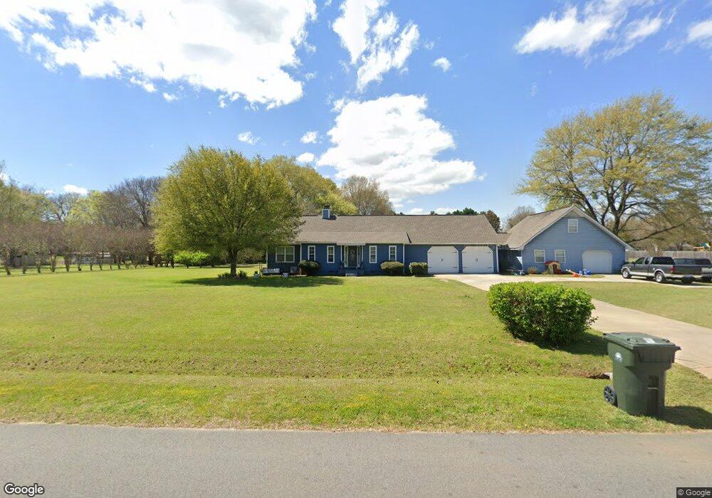 564 Hedge Row Dr, Byron, GA 31008 - photo 1