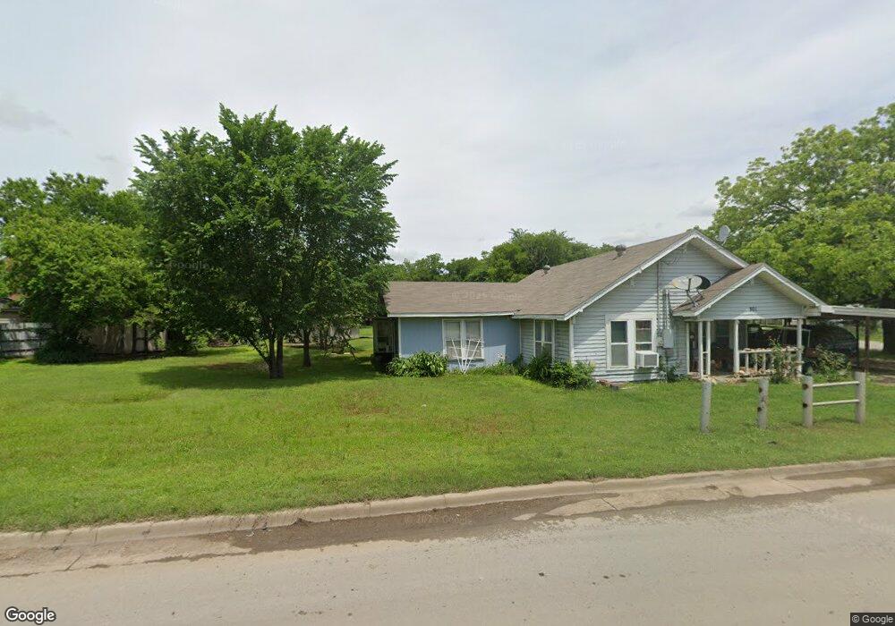 801 Boone St, Cleburne, TX 76031 - photo 1