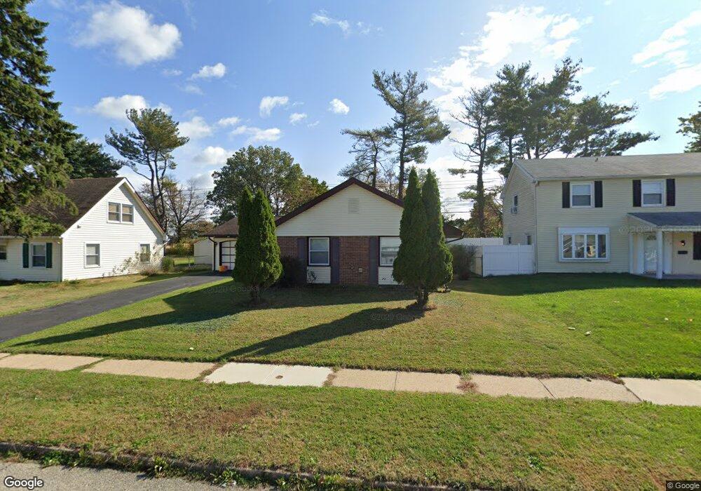 116 Pheasant Ln, Willingboro, NJ 08046 - photo 1