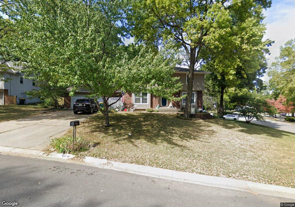 6118 Albervan St, Shawnee, KS 66216 - photo 1