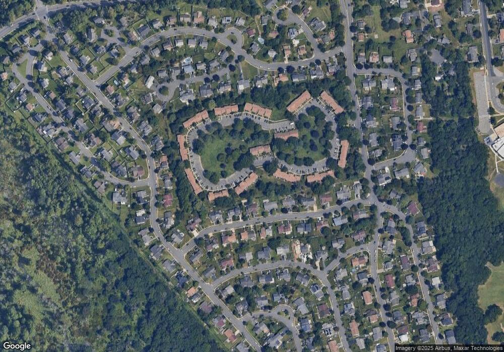 32 Pheasant Run, Edison, NJ 08820 - photo 1