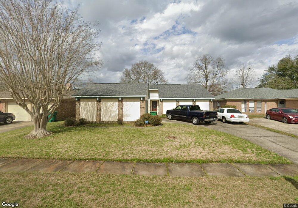 214 Westminster Dr, Slidell, LA 70460 - photo 1