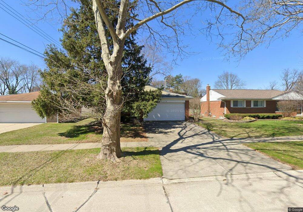 249 N Batchewana St, Clawson, MI 48017 - photo 1
