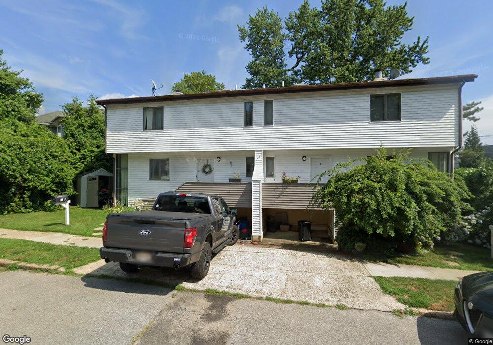 14 West Dr unit Left, Port Washington, NY 11050 - photo 1