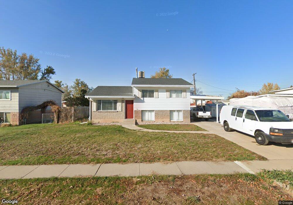 1157 N 300 W, Layton, UT 84041 - photo 1