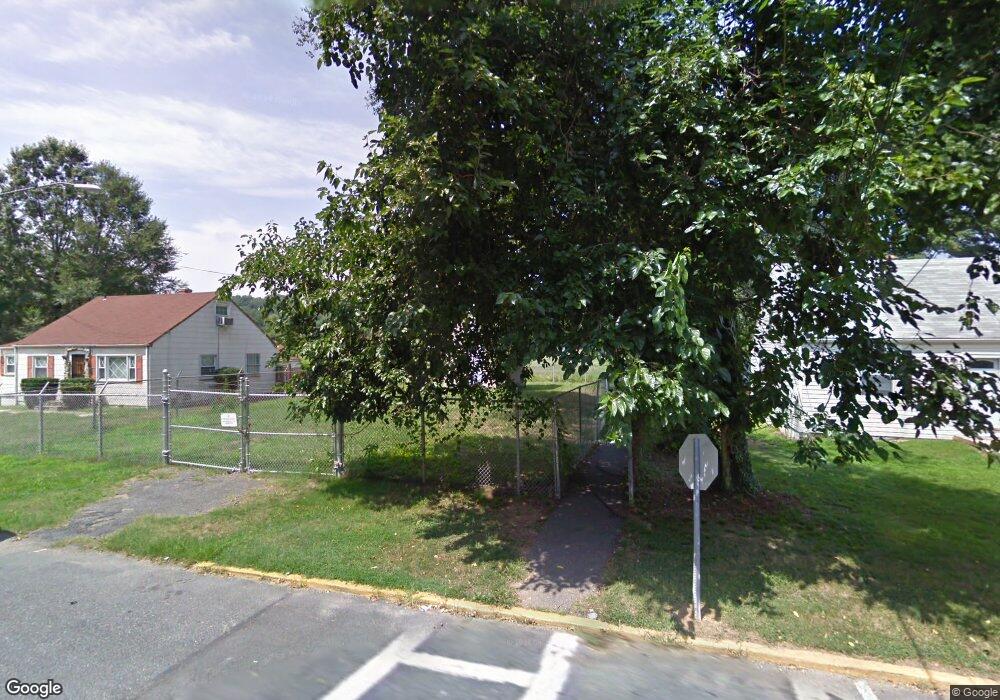 135 N Huron Dr, Oxon Hill, MD 20745 - photo 1