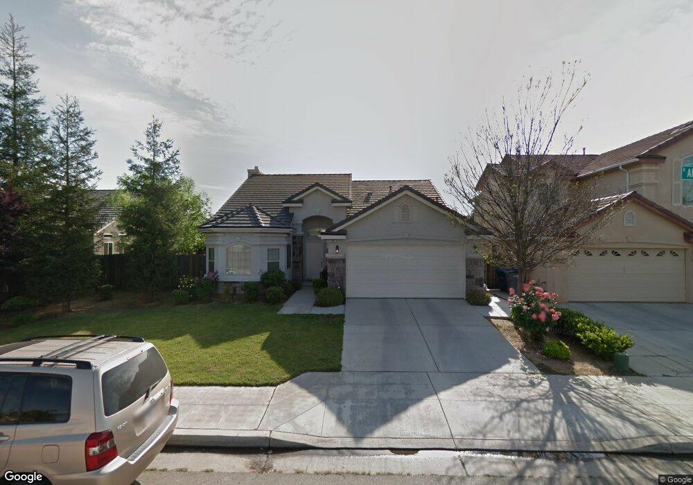 2882 N Apricot Ave, Fresno, CA 93727 - photo 1