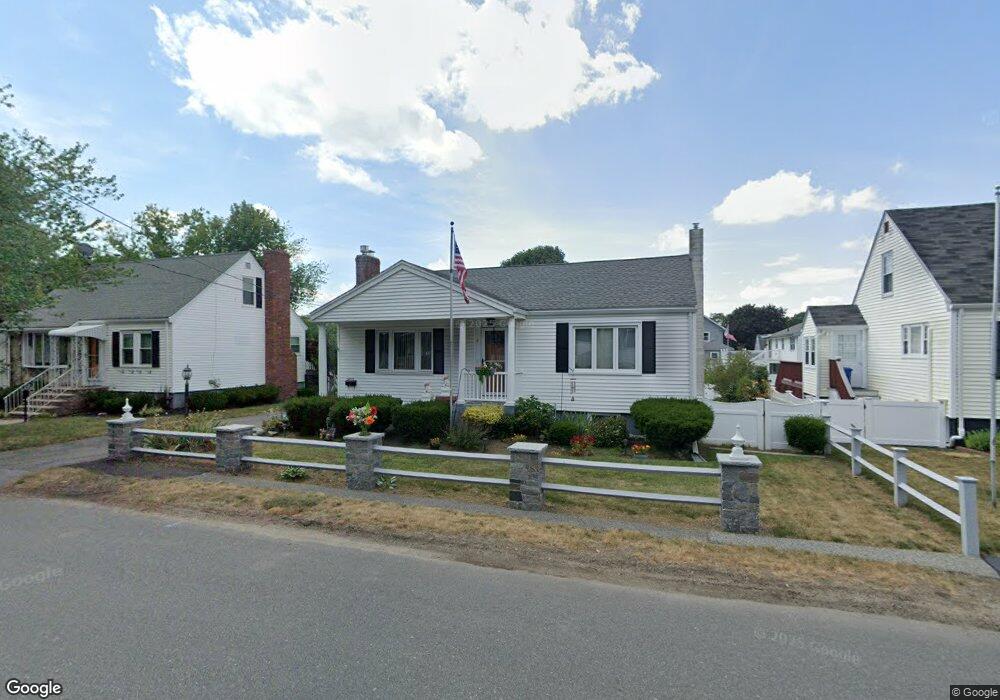 4 Elmwood Ave, Saugus, MA 01906 - photo 1