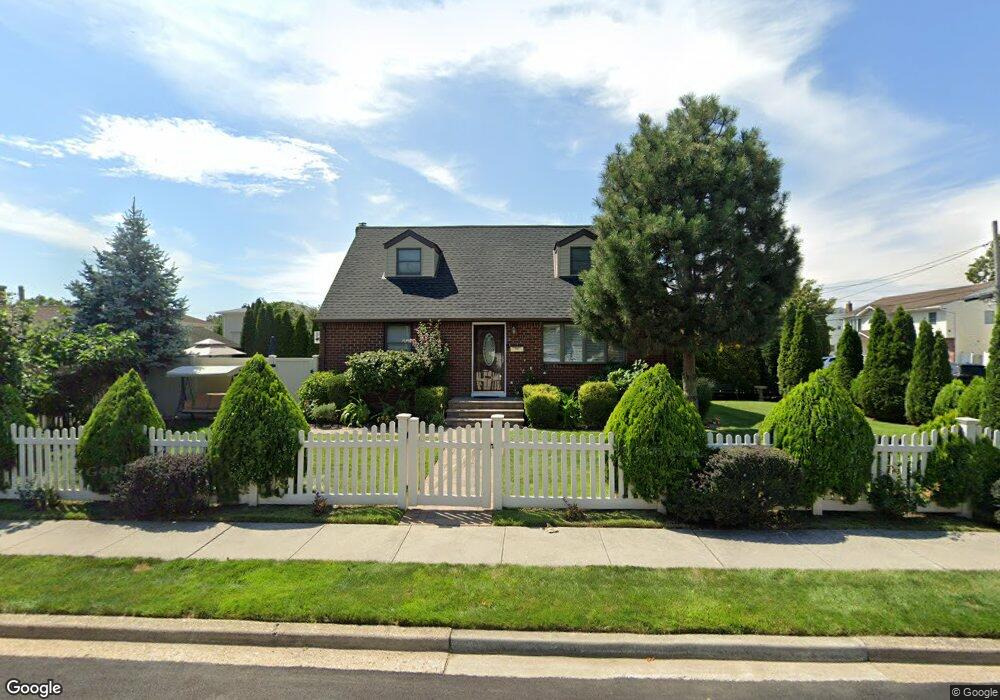 19 N Robert Damm St, Bethpage, NY 11714 - photo 1