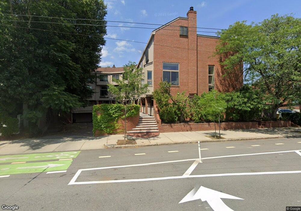 581-5 Mt Auburn St, Cambridge, MA 02138 - photo 1