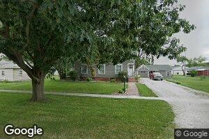 319 E Chestnut St, Moweaqua, IL 62550