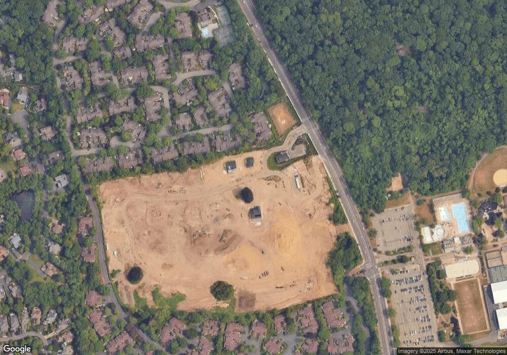 1 Sequoia Cir unit 1, Plandome, NY 11030 - photo 1