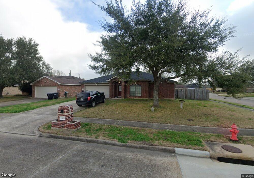 3035 Community Dr, Alvin, TX 77511 - photo 1