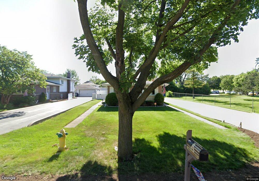 620 N Howard Ave, Elmhurst, IL 60126 - photo 1