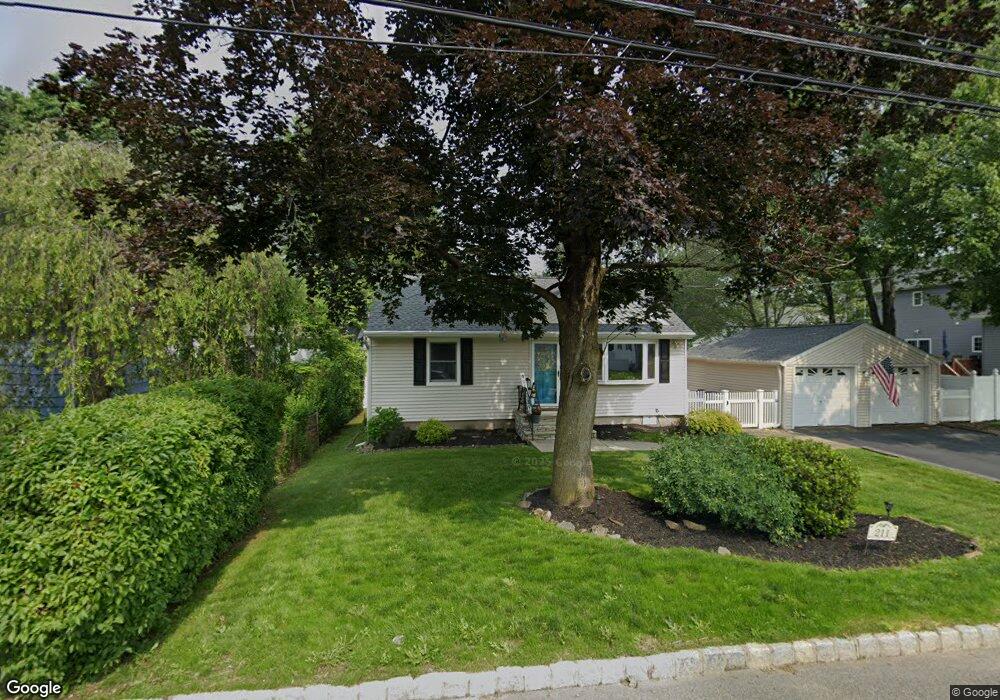 211 Flemington Dr, Parsippany, NJ 07054 - photo 1