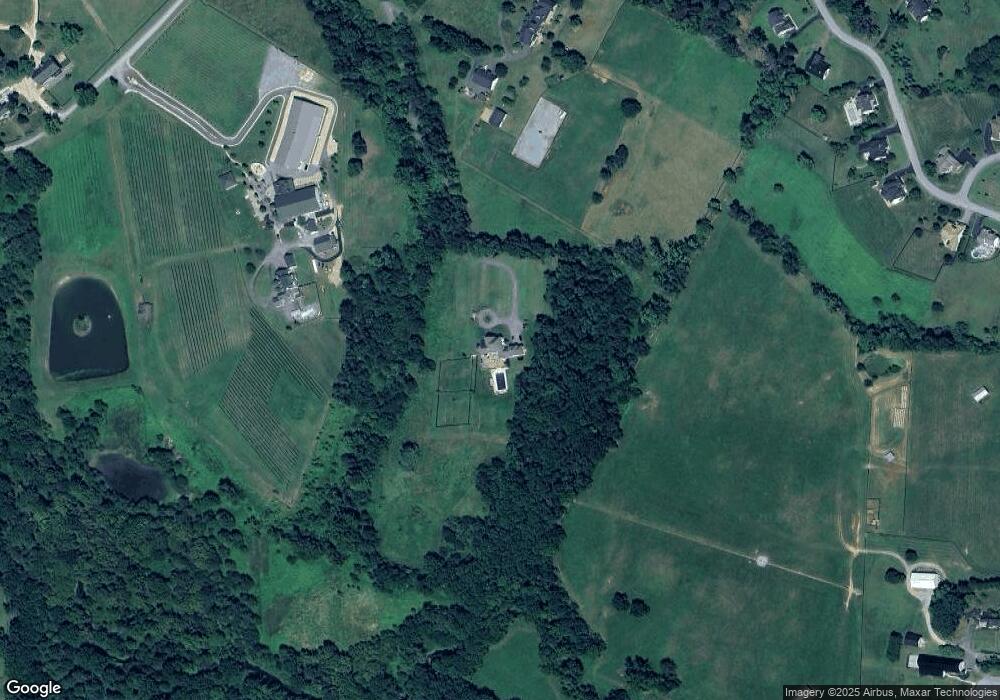 18014 Tranquility Rd, Purcellville, VA 20132 - photo 1