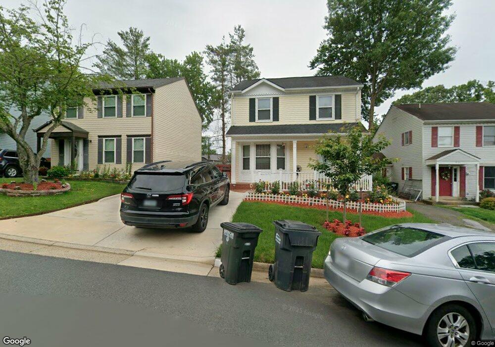 9149 Schoolcraft Ln, Burke, VA 22015 - photo 1