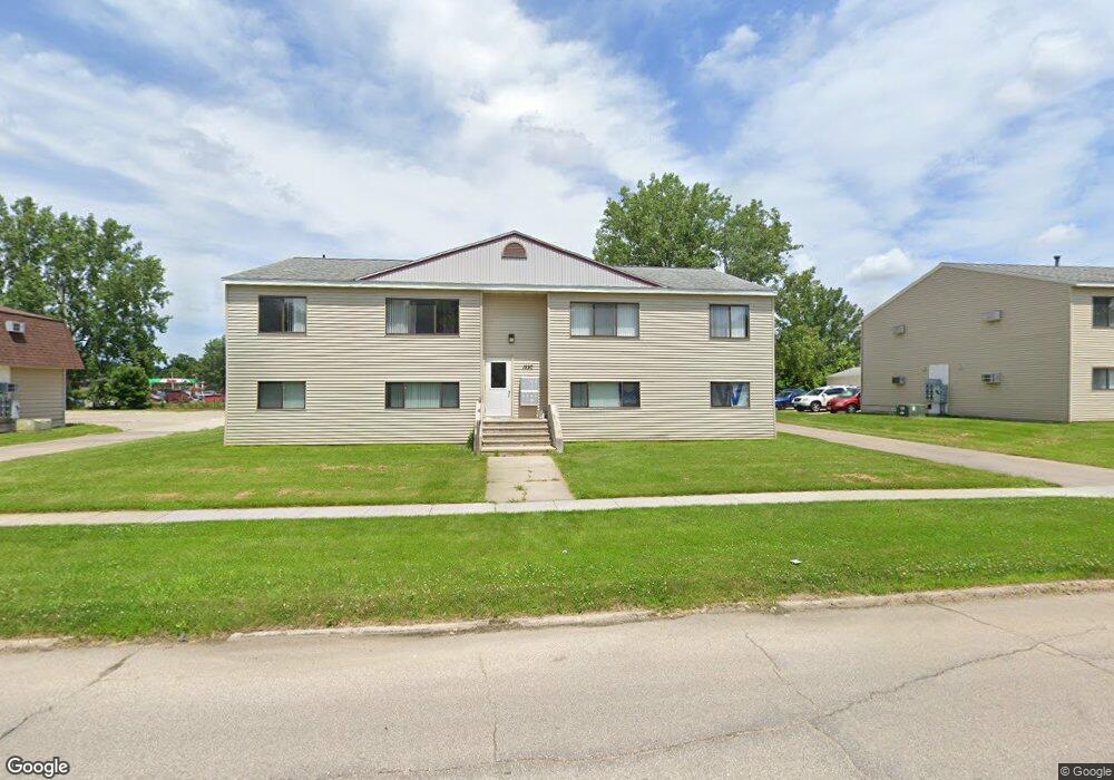 1220 Meadowview Dr unit 8, Marion, IA 52302 - photo 1