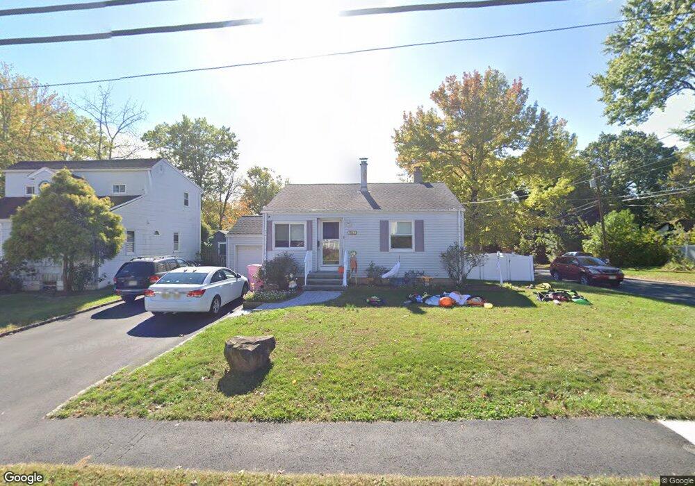 1042 Hetfield Ave, Scotch Plains, NJ 07076 - photo 1