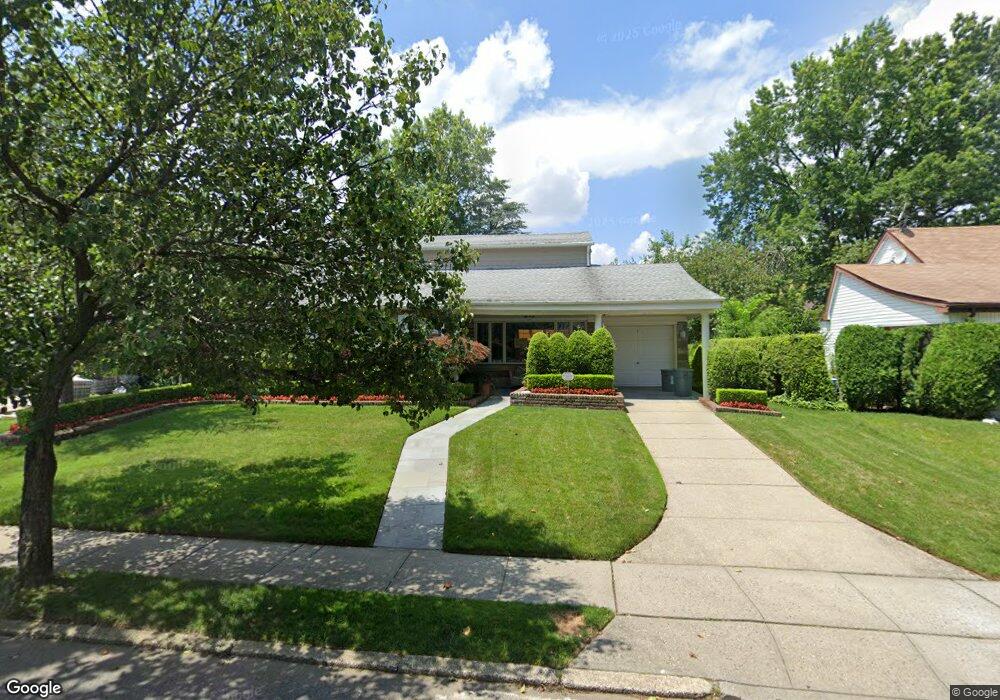 6746 179th St, Fresh Meadows, NY 11365 - photo 1