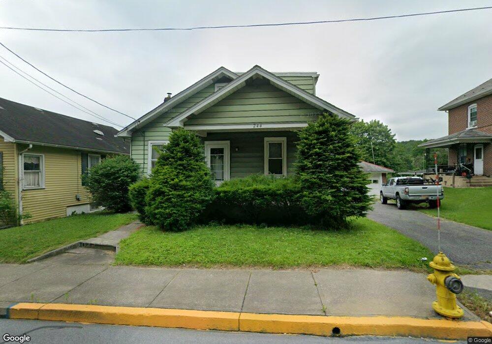 244 N Chestnut St, Bath, PA 18014 - photo 1