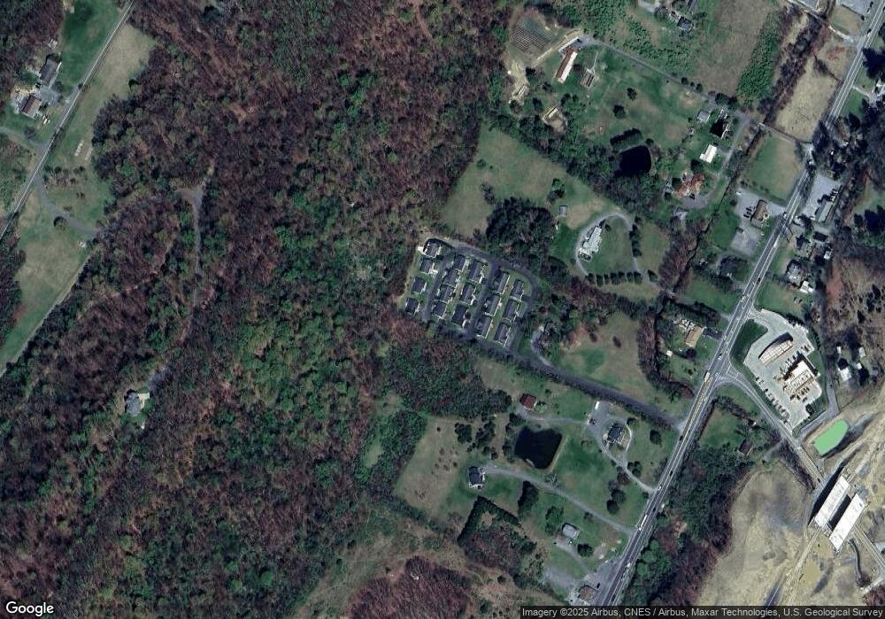 174 United Morgan Cir, Berkeley Springs, WV 25411 - photo 1