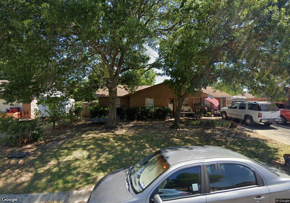 1412 Natalie Dr, Gainesville, TX 76240 - photo 1