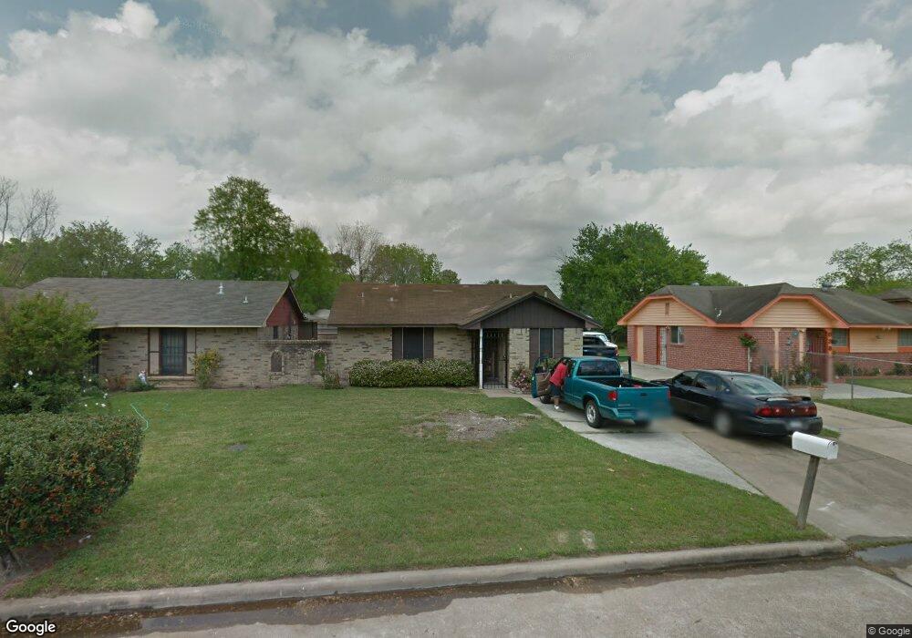 842 Ellington St, Houston, TX 77088 - photo 1